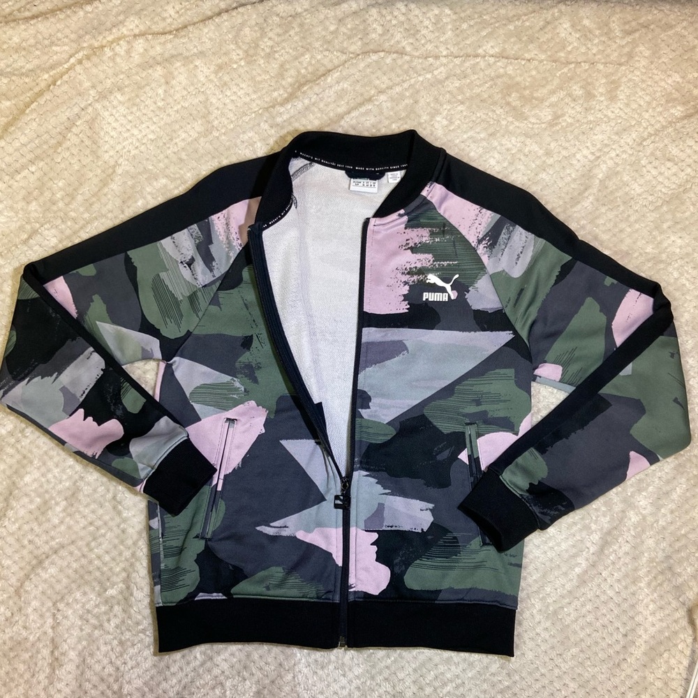 Size: Medium Multi-colored Puma jacket